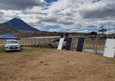 نظام المضخة الشمسية بقدرة 15 كيلو وات في نيكاراغوا
    