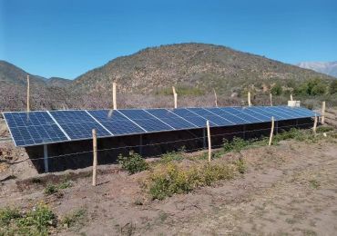 مجموعتان من نظام المضخة الشمسية 2.2kW في تشيلي